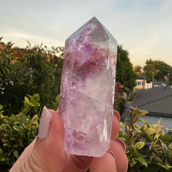 SUPER RARE White Fluorite Tower - Picture 5 of 6